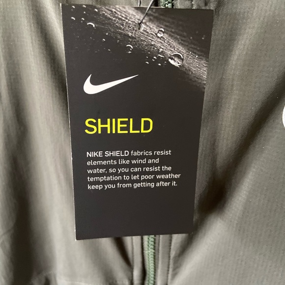 Nike Shield Convertible Running Jacket Waterproof - Picture 6 of 7